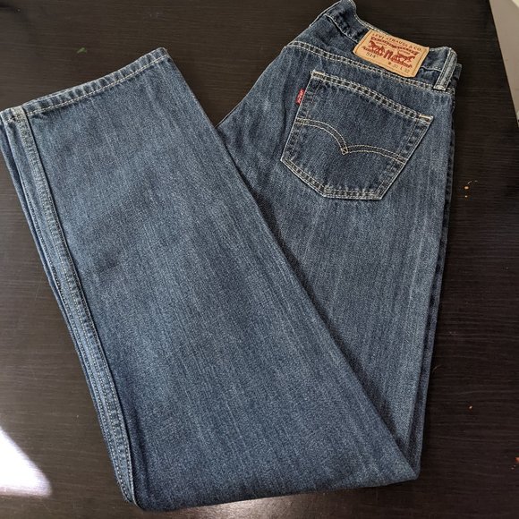 Levi's Other - Levis 514 straight fit Jeans size 30x32